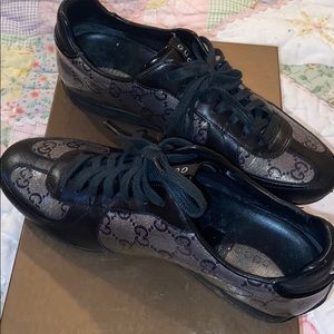 Patent leather Gucci shoe